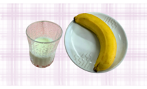 おやつ　バナナ・牛乳