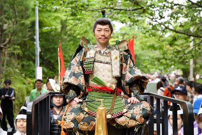 行列中の豊島泰経