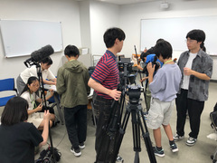 機材取扱いの練習の様子1