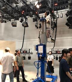 機材取扱い方法の説明の様子2