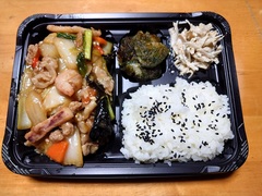 お野菜たっぷりのお弁当です